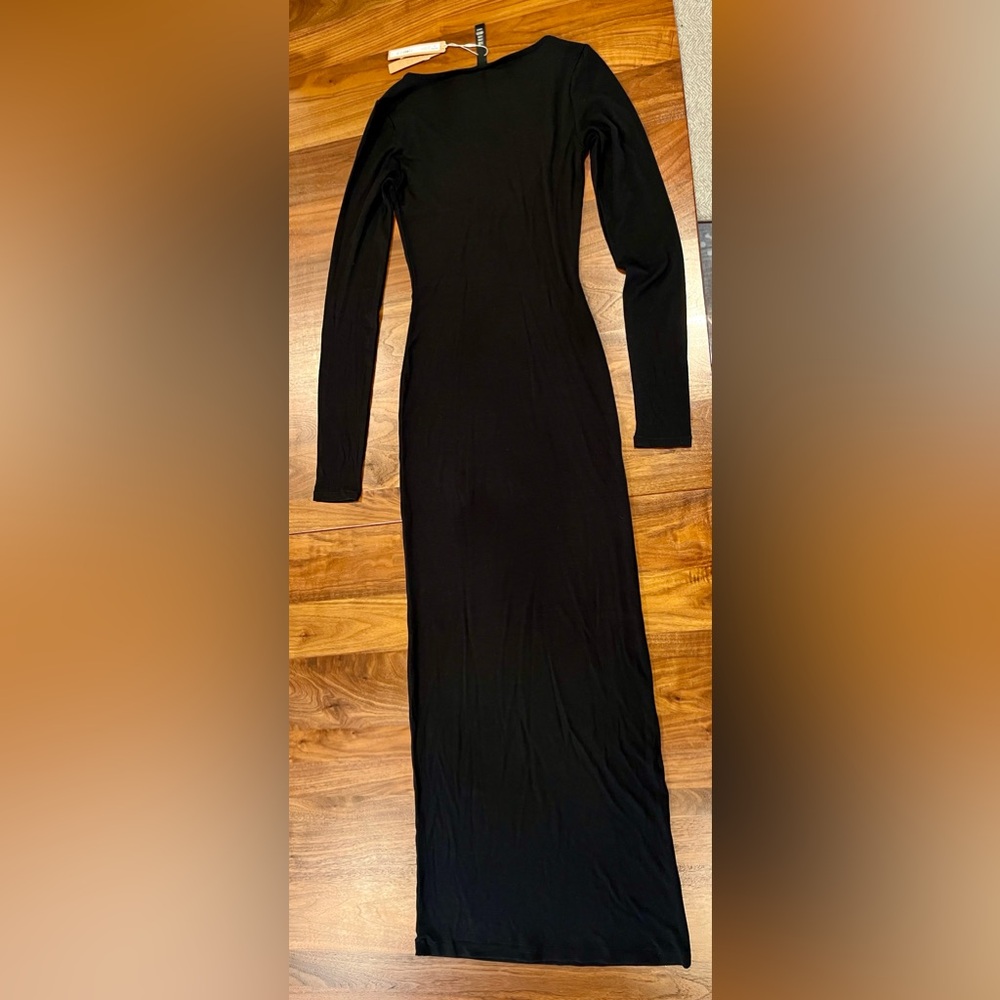SKIMS Elegant Black Long Sleeve Dress